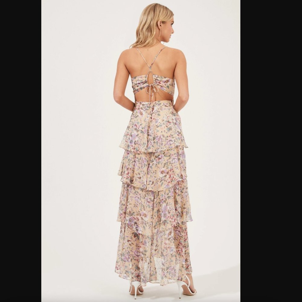 ASTR The Label Rosana Tiered Floral Dress NWT - Picture 3 of 6